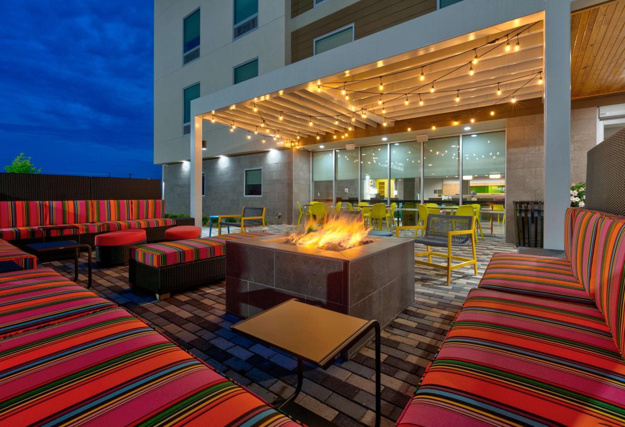 Home2 Suites By Hilton El Campo Екстер'єр фото